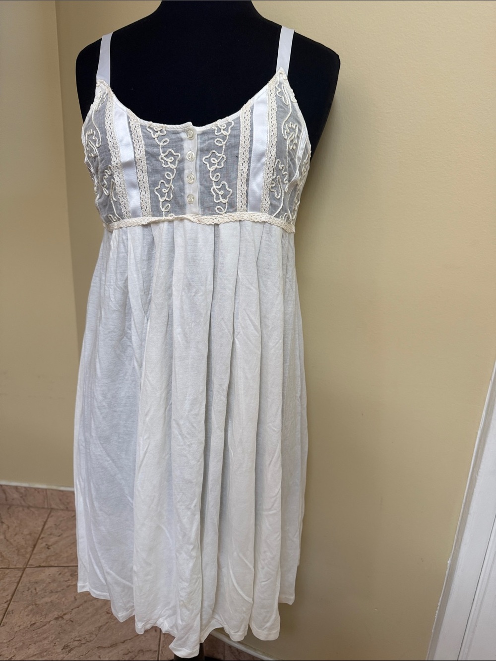 NWOT Joille la Perla  White Lace-Trim Cotton Chemise